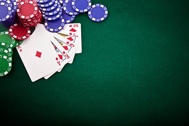 Live Texas Hold'em Bonus table with real dealer, multi-camera view on mobile phone